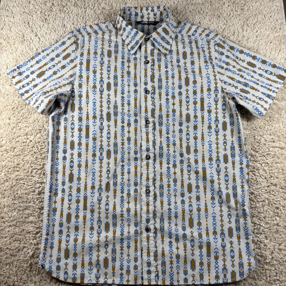 The North Face Mens Button Up Large White Aztec Geometric Short Sleeve Gorpcore